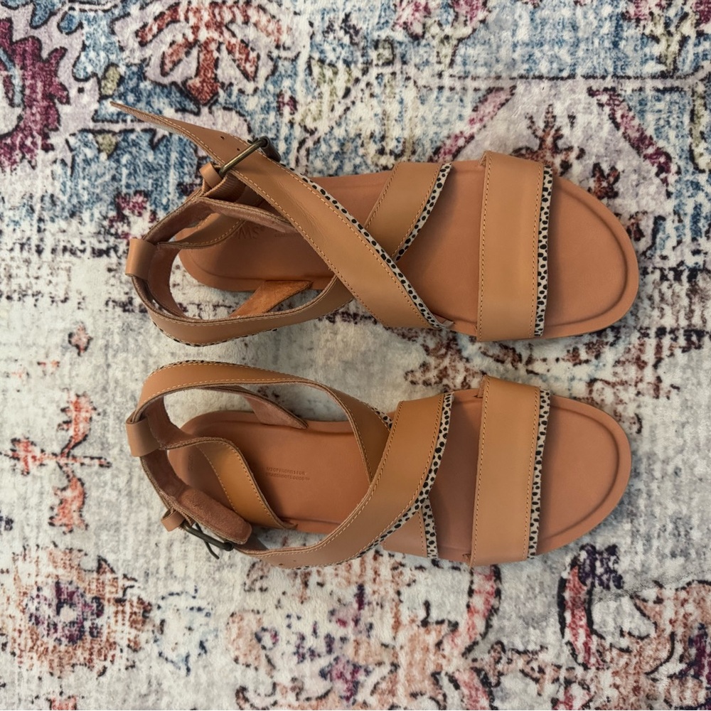 Toms Tan and Leopard Print Sandals